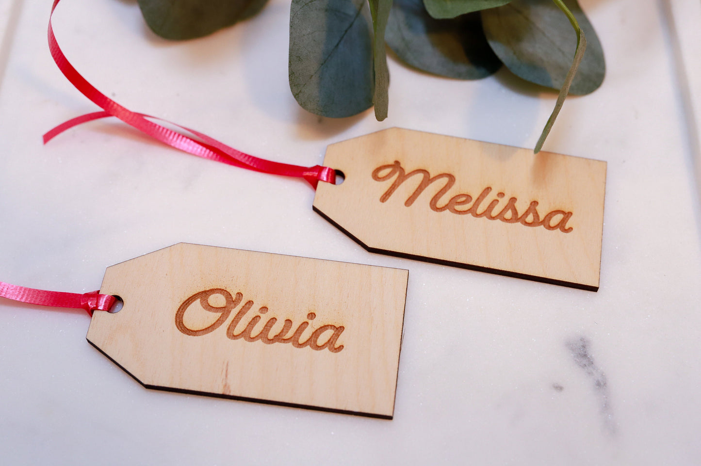 Wood Christmas Gift Tag Personalized with Name - Rustic Christmas Ornament Bauble - Custom Stocking Tag - Wood Place Card