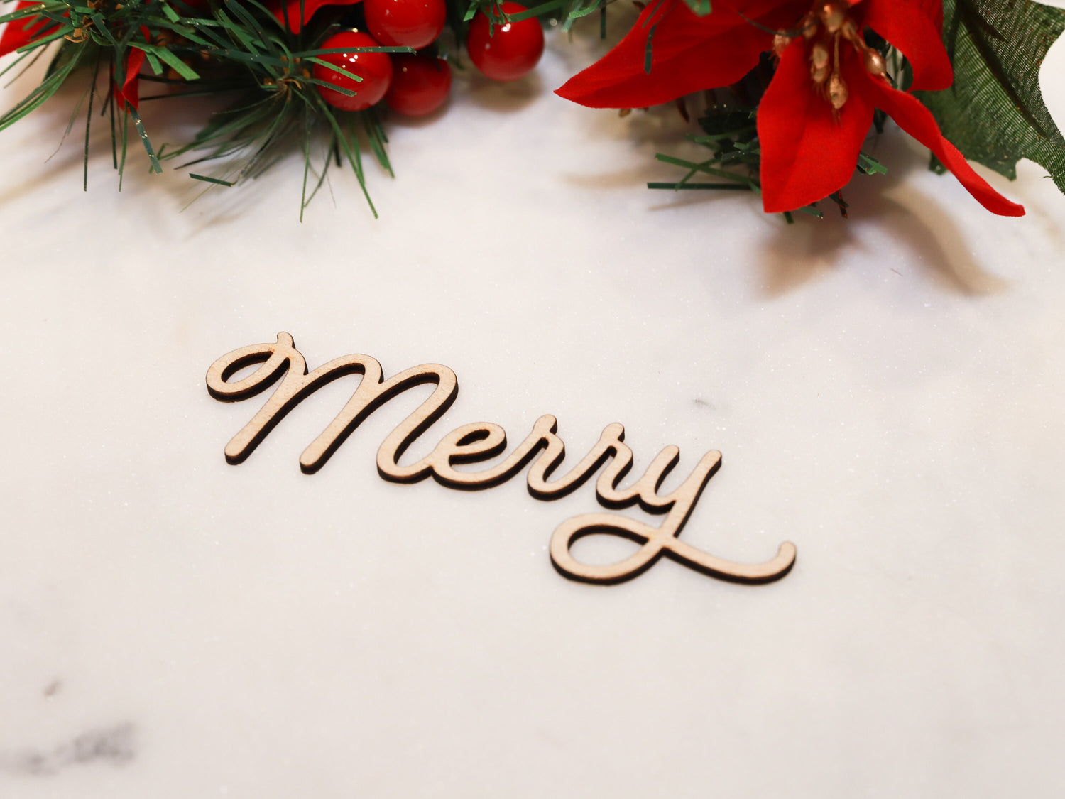 Wood Christmas Place Card "Merry" - Holiday Table Setting Decoration - Christmas Place Setting Words